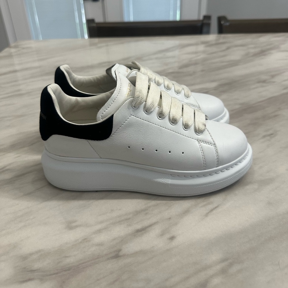 Alexander McQueen White and Black Kids Sneakers
